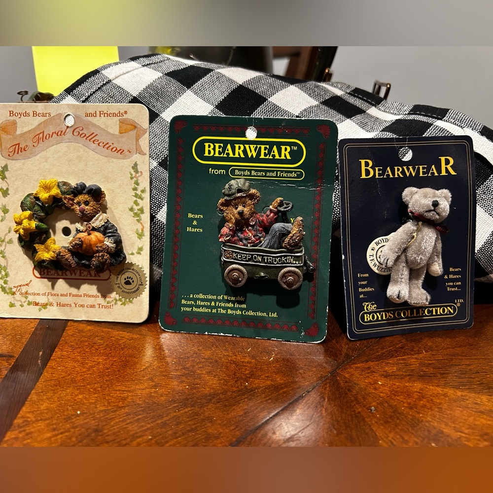 Boyds Bears and Friends Bearwear Collection